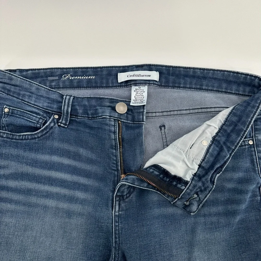 Croft & Barrow Capri Jeans Womens 12 Blue Denim Medium Wash Stretch Comfort
